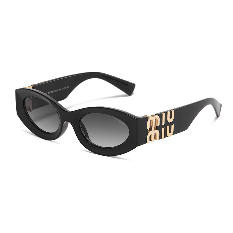 Retro cat-eye sunglasses