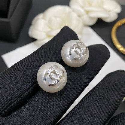 Elegant Logo Pearl Stud Earrings