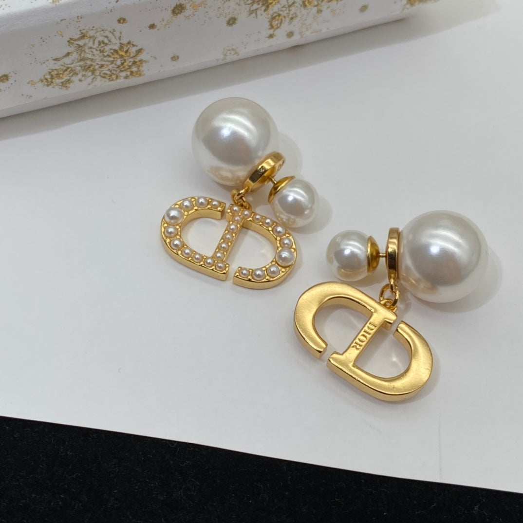 Simple Irregular Pearl Earrings