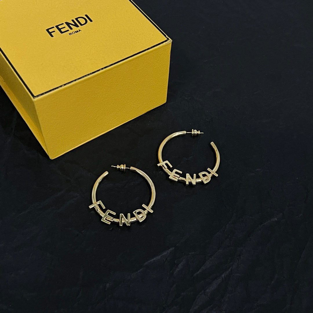 Half-circle earrings