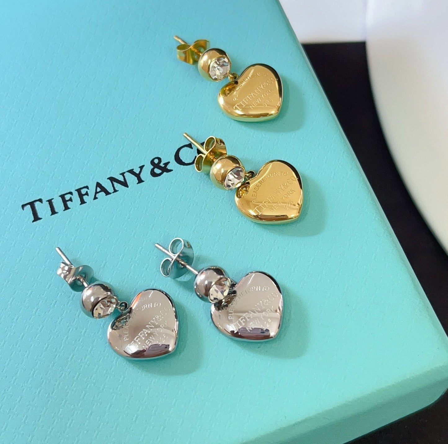 Heart pendant earrings